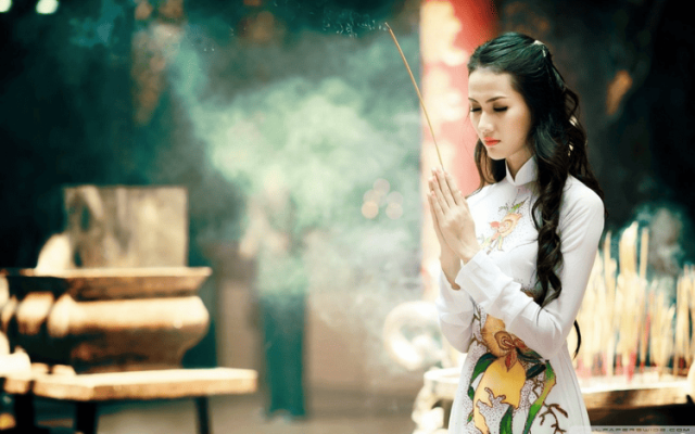 di-chua-ngay-tet (1)